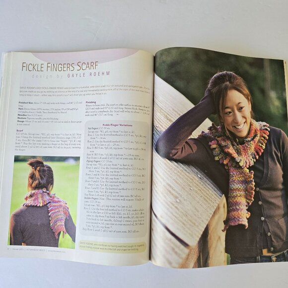 Interweave Knits Magazine Winter 2005 With 30 Winter Knitting Projects & Pattern - Picture 12 of 16